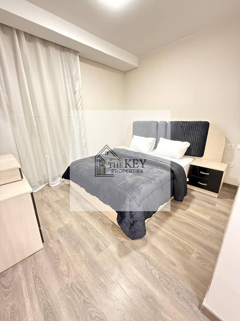 4 df2d1ae5-428b-45ea-83a0-f2cced2b0e85. jpg