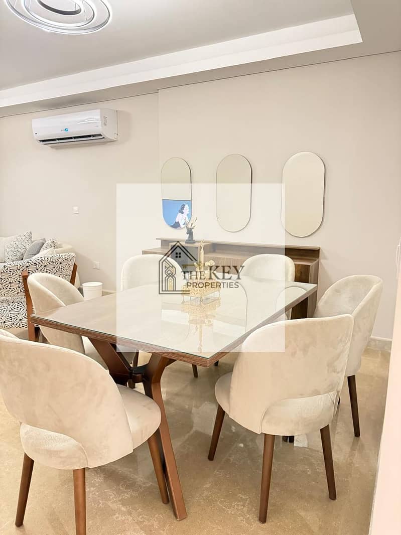 9 4facbfff-63f2-49b0-bfa1-78eee21e21c3. jpg