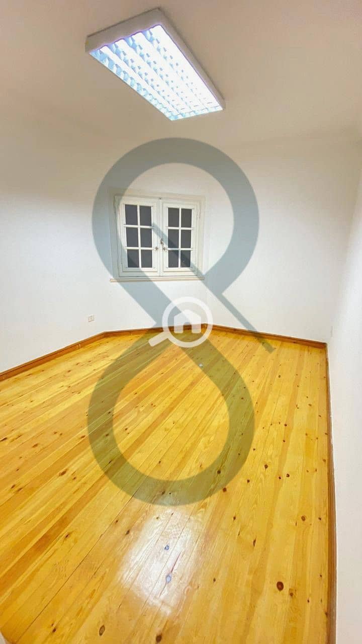 8 PHOTO-2025-11-27-16-43-24 4. jpeg