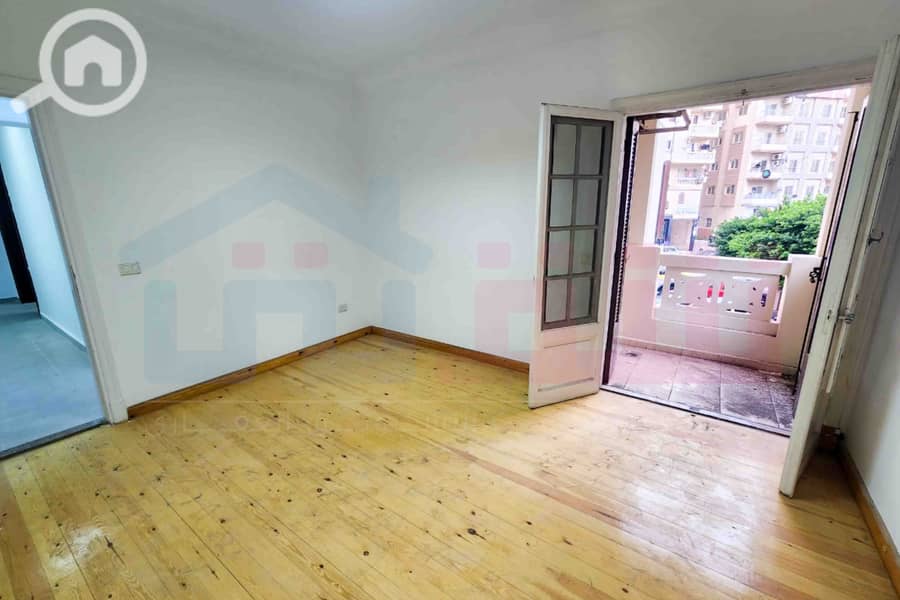 6 WhatsApp Image 2025-11-18 at 18.09. 53. jpg