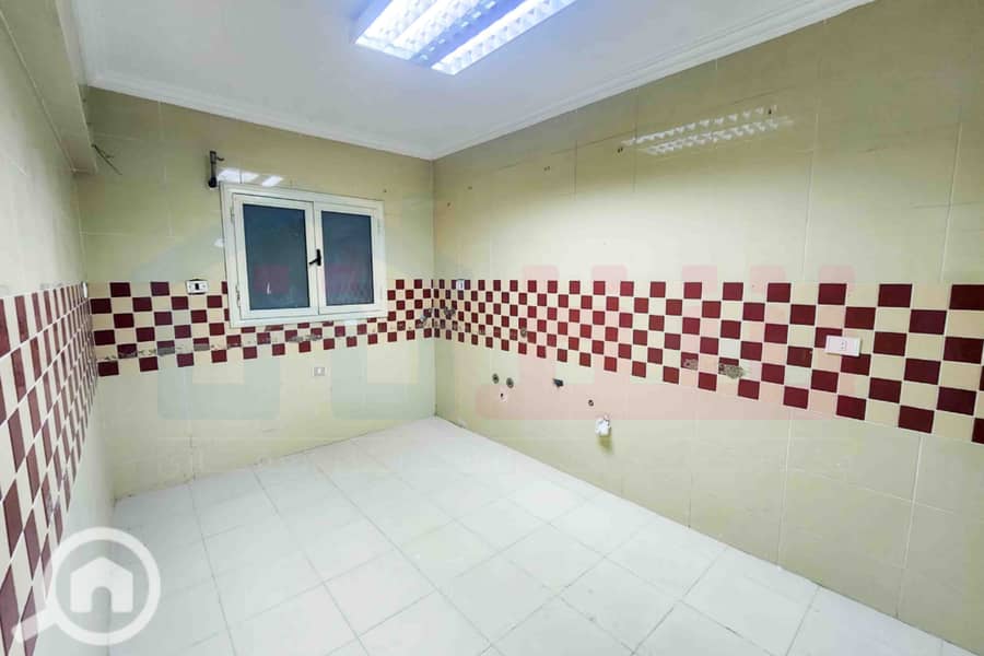 7 WhatsApp Image 2025-11-18 at 18.09. 53 (1). jpg