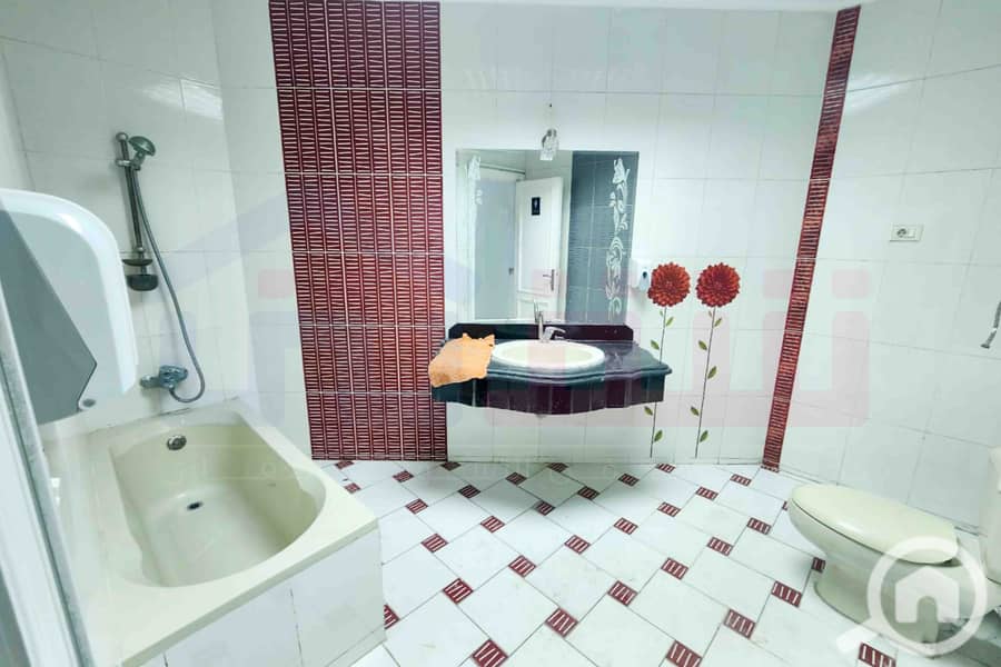 8 WhatsApp Image 2025-11-18 at 18.09. 53 (2). jpg