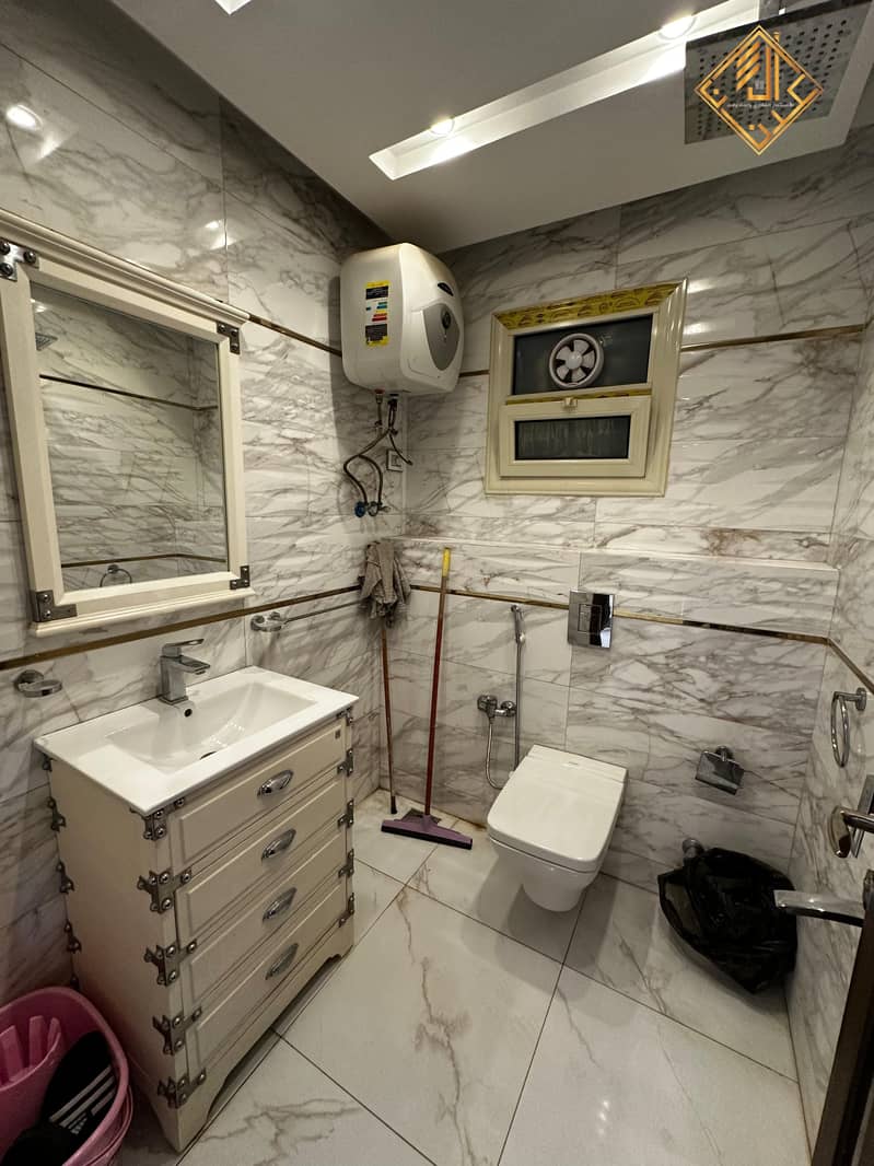 10 WhatsApp Image 2025-10-28 at 13.41. 06. jpeg