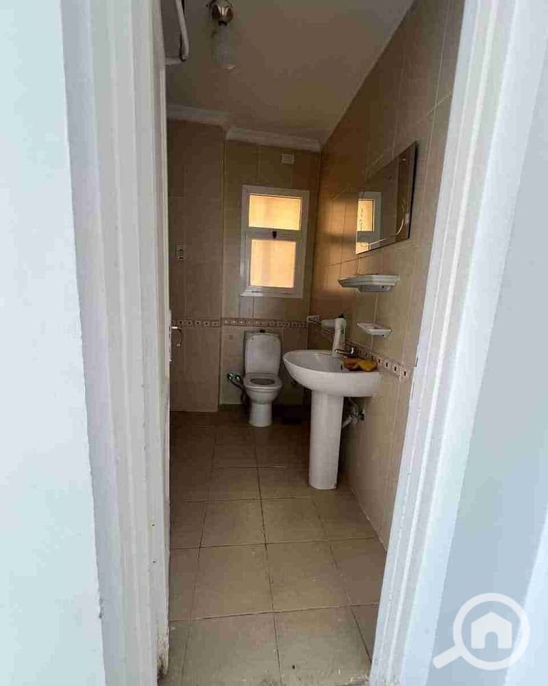 8 FB_IMG_1764176933387. jpg