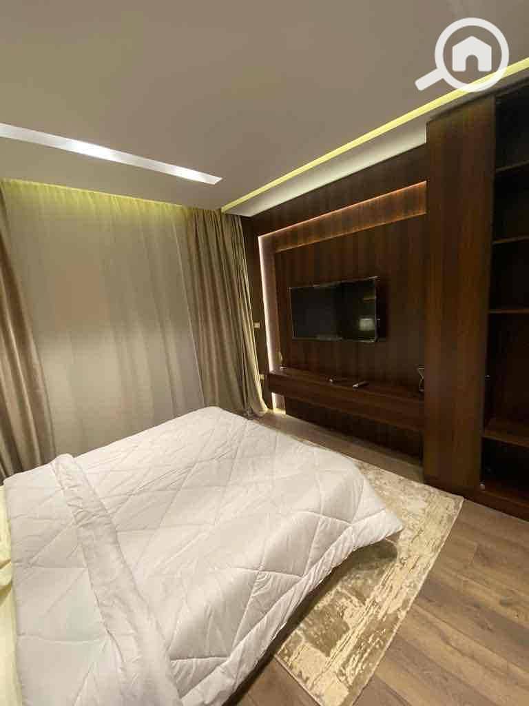 10 b4003c21-896d-45b0-9980-33be9bb7ab43. jpg