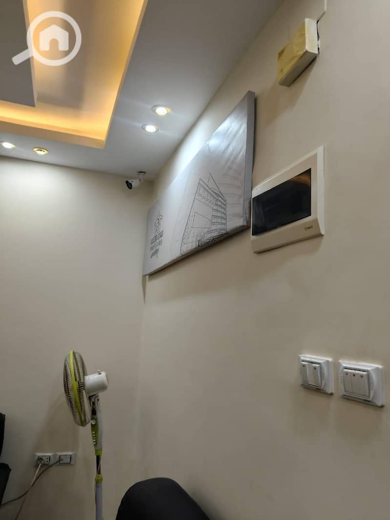 7 a176a13f-84ca-4ae9-ae8d-ef5ba54b6ea2. jpg