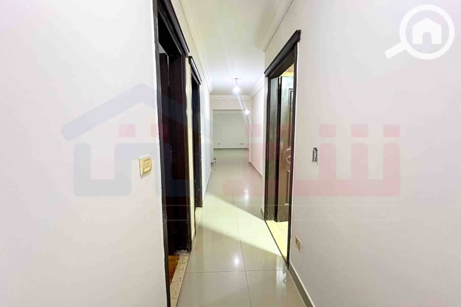 4 WhatsApp Image 2025-11-25 at 13.57. 29 (1). jpg