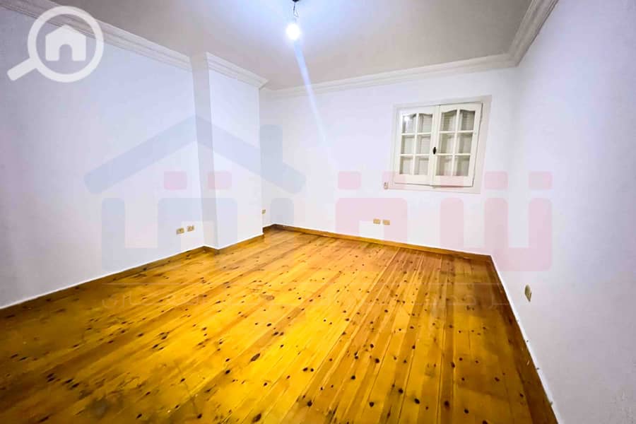 5 WhatsApp Image 2025-11-25 at 13.57. 29 (2). jpg