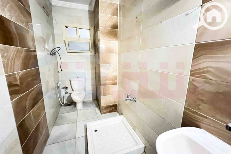 15 WhatsApp Image 2025-11-25 at 13.57. 27 (1). jpg