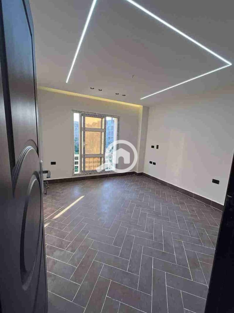 5 FB_IMG_1764414536865. jpg