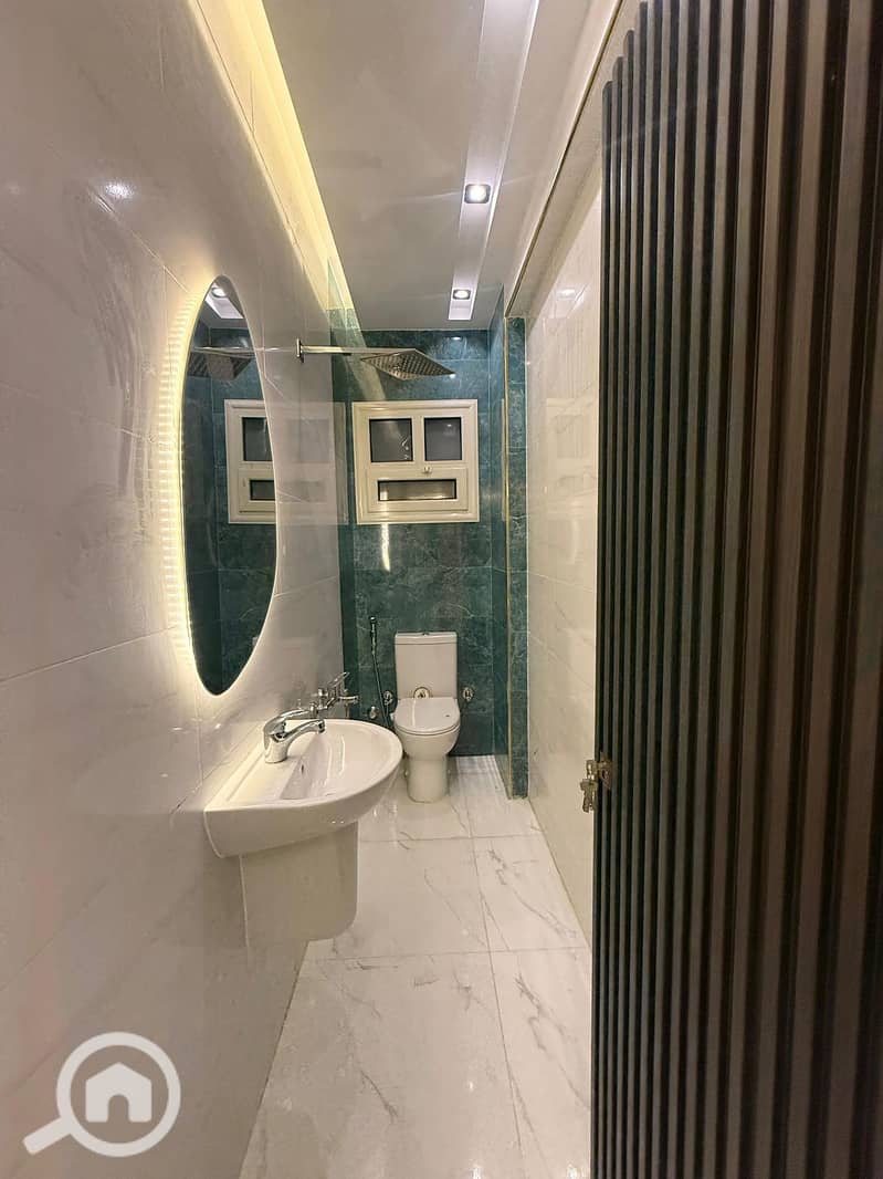 5 7a5f4e09-df82-4d03-962d-41d9934629aa. jpg