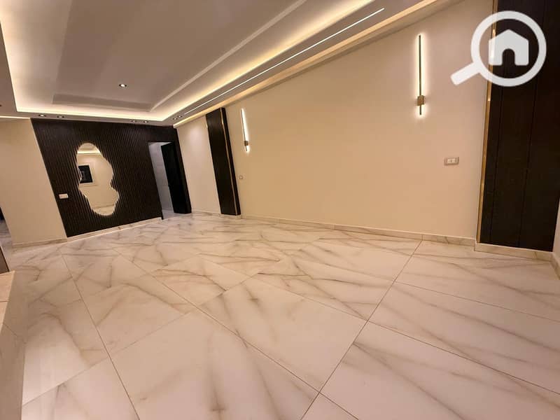 8 02f72654-95cb-49d1-81a2-48aa70671ef1. jpg