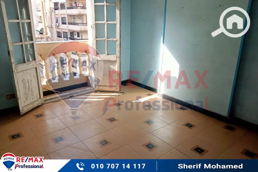 2 4a640173-6a71-46fa-85ad-50a81dcb1200. jpg