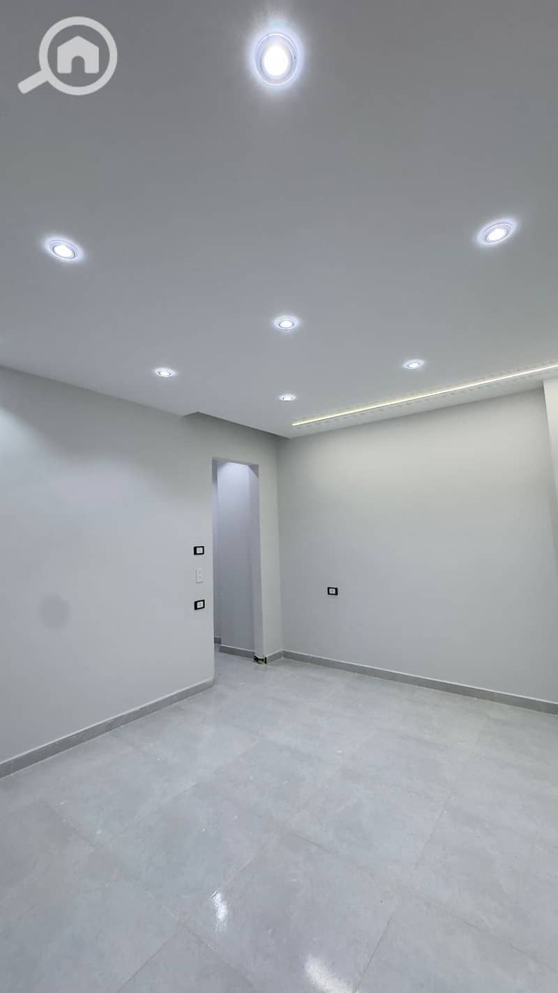 3 WhatsApp Image 2025-11-29 at 1.36. 01 PM (1). jpeg