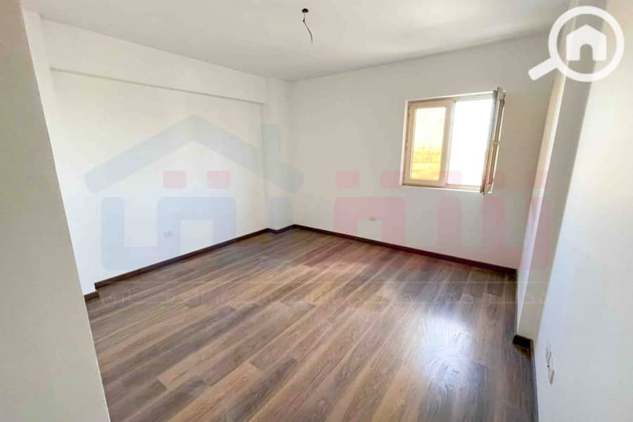 6 WhatsApp Image 2025-11-25 at 5.43. 05 PM (2). jpg