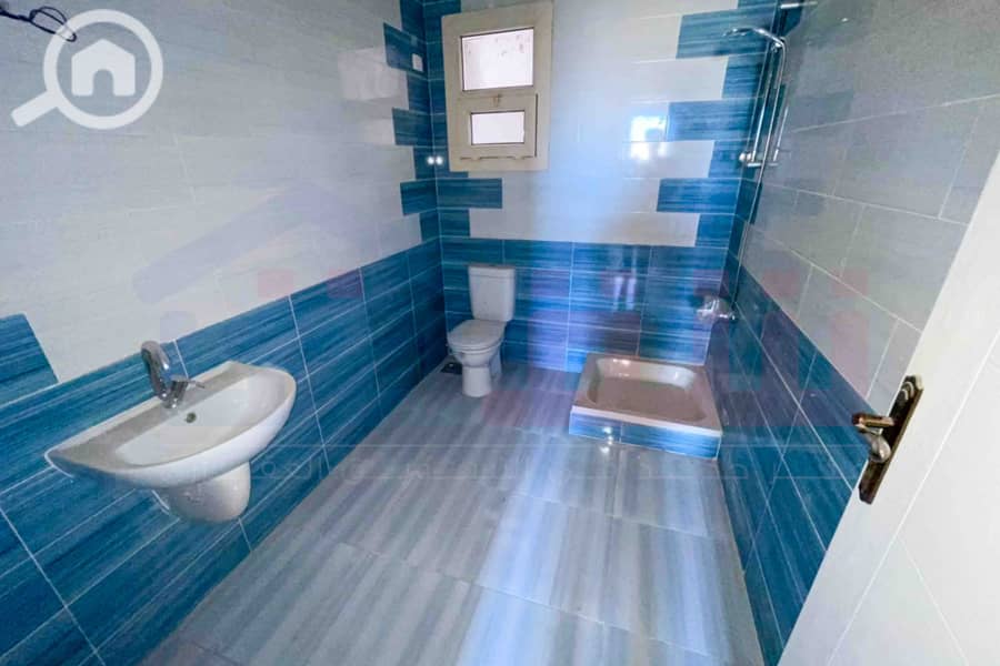 10 WhatsApp Image 2025-11-25 at 5.43. 04 PM (3). jpg