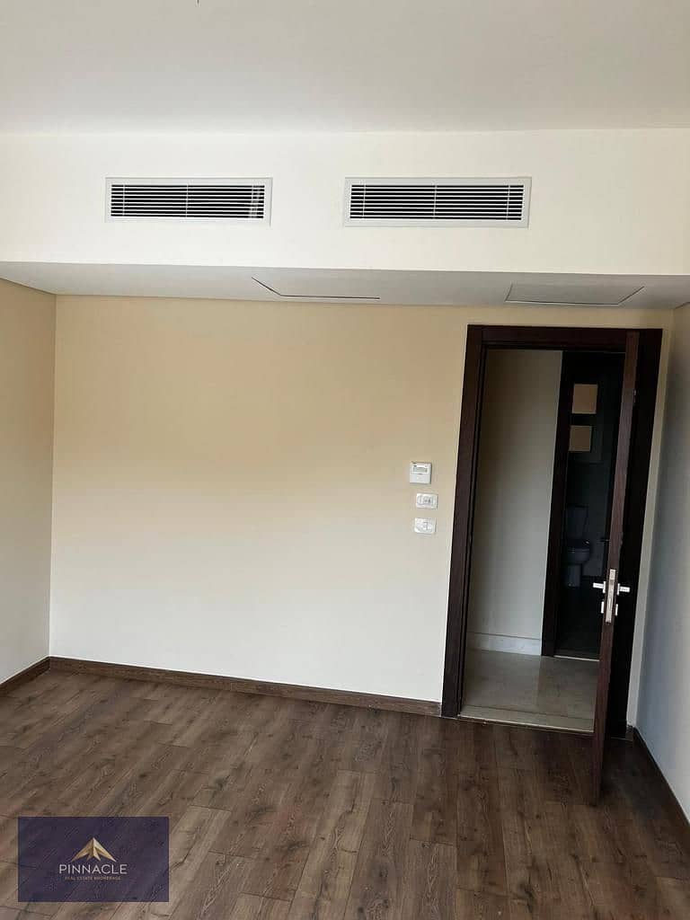 6 WhatsApp Image 2025-11-27 at 15.55. 25_1e5e8f53. jpg