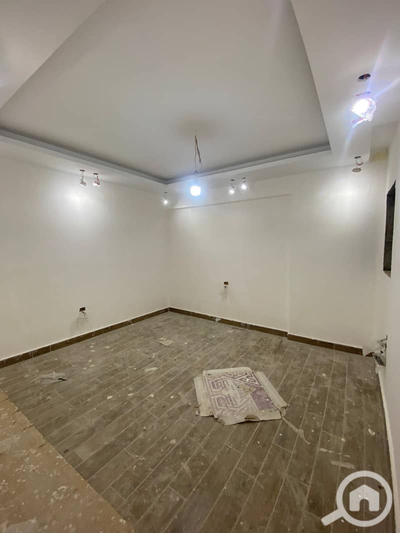 11 WhatsApp Image 2025-11-27 at 5.45. 40 PM. jpeg