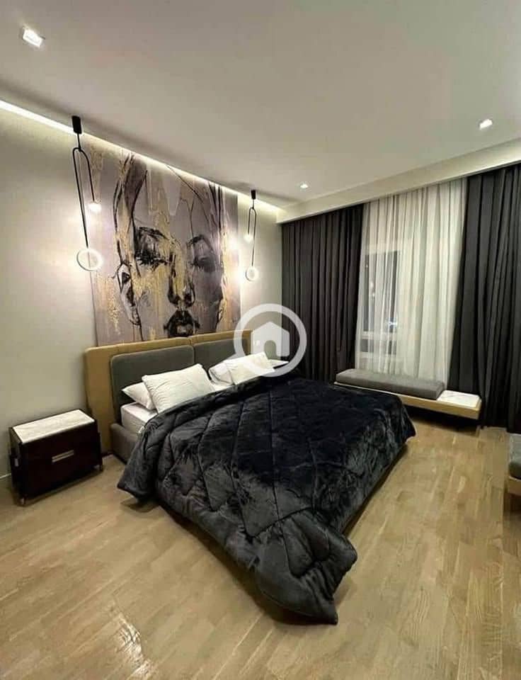 8 469970958_560643576724009_50336077781109868_n. jpg