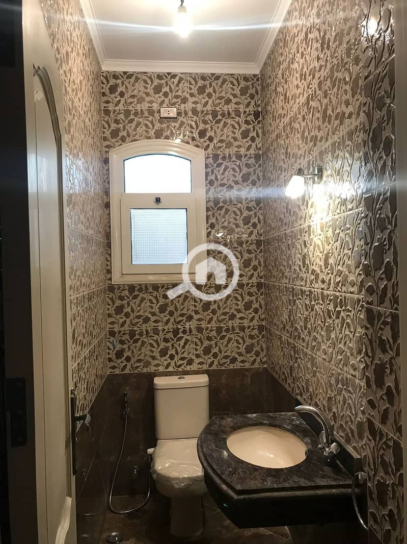 7 5d029601-5f2d-4f88-95c2-1362db9c0562. jpg