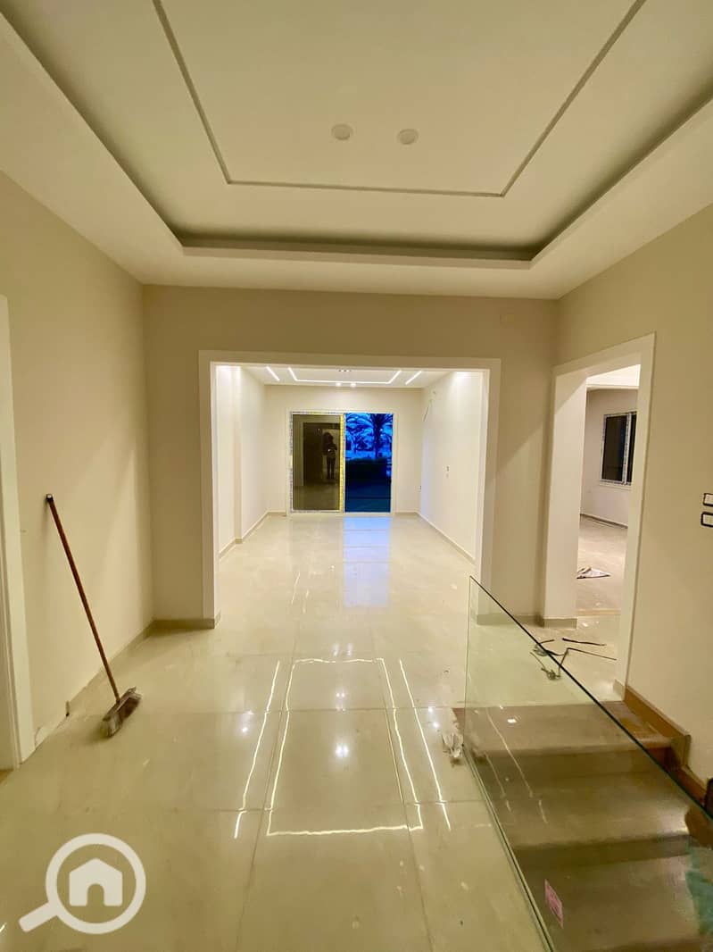 5 3b3a989e-9c85-42d1-8faf-865b2a058af1. jpeg