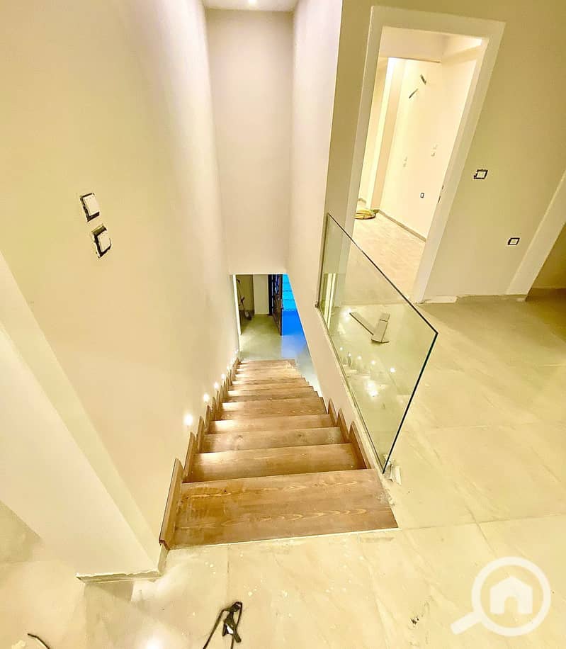 6 5a9bad37-76ff-4eab-8198-5b6765992393. jpeg