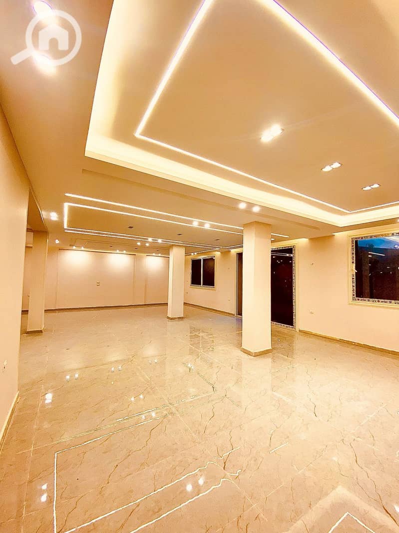 8 407fc986-ea30-4c61-9cb8-56b0fc54f7a6. jpeg