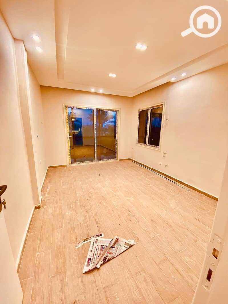 12 cb593d96-c16c-46ba-a3a7-d86444bce4f9. jpeg