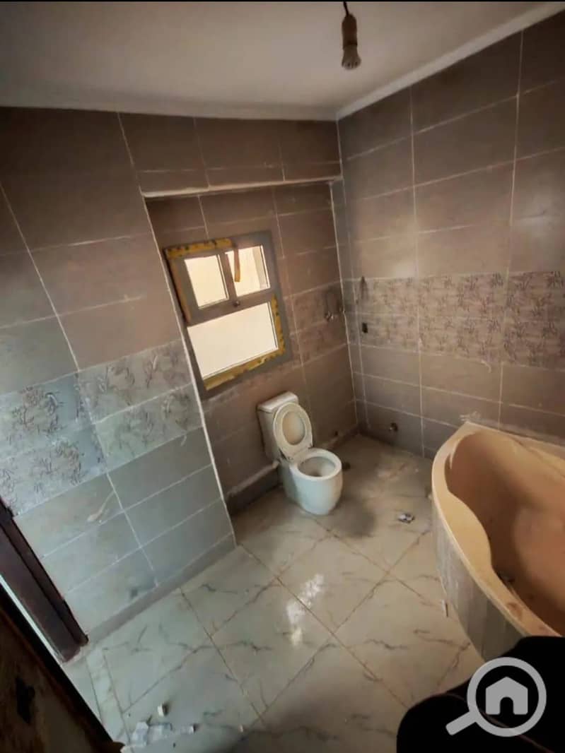 2 1c8151d4-9431-4d95-bff9-efa682784d66. jpg