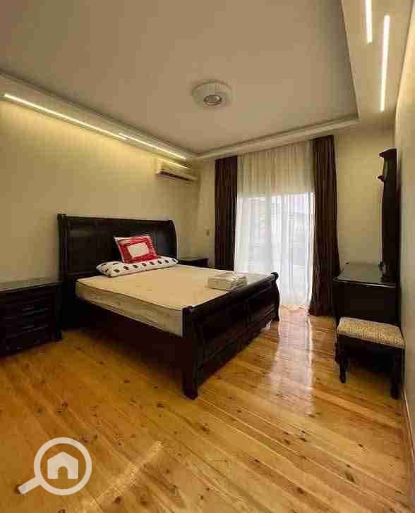 7 FB_IMG_1764413844031. jpg