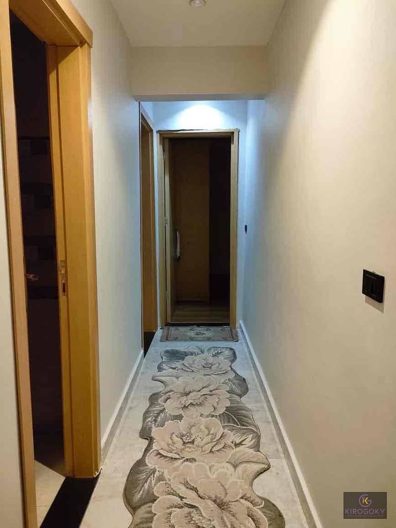 10 a1b95800-e138-4e20-b4bf-84ef3f3fe31a. jpg