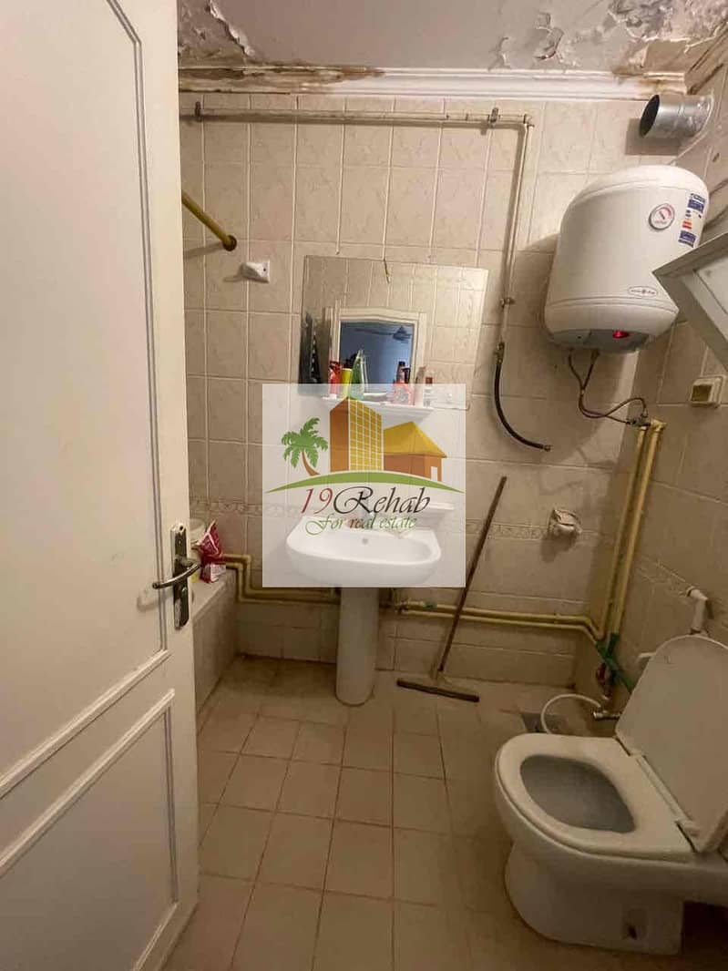 6 825306b2-e169-487d-8c98-4e5dffed7861. jpg