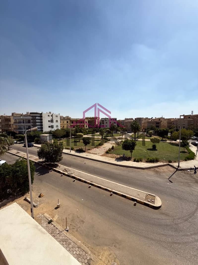 photo_5855166711361899517_y. jpg photo_5855166711361899517_y. jpg