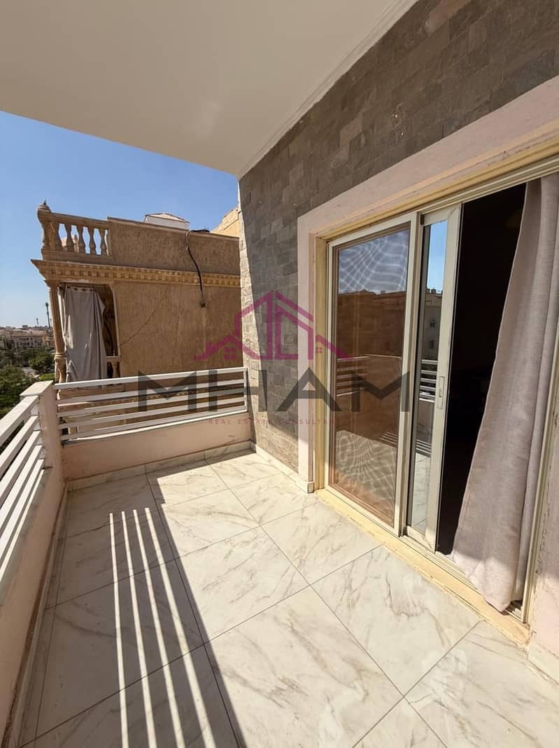 2 photo_5855166711361899509_y. jpg