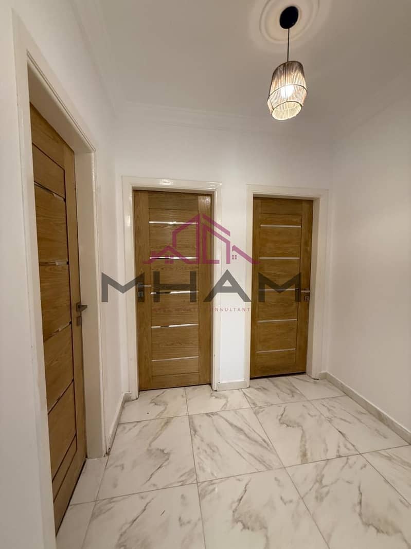 9 photo_5855166711361899515_y. jpg