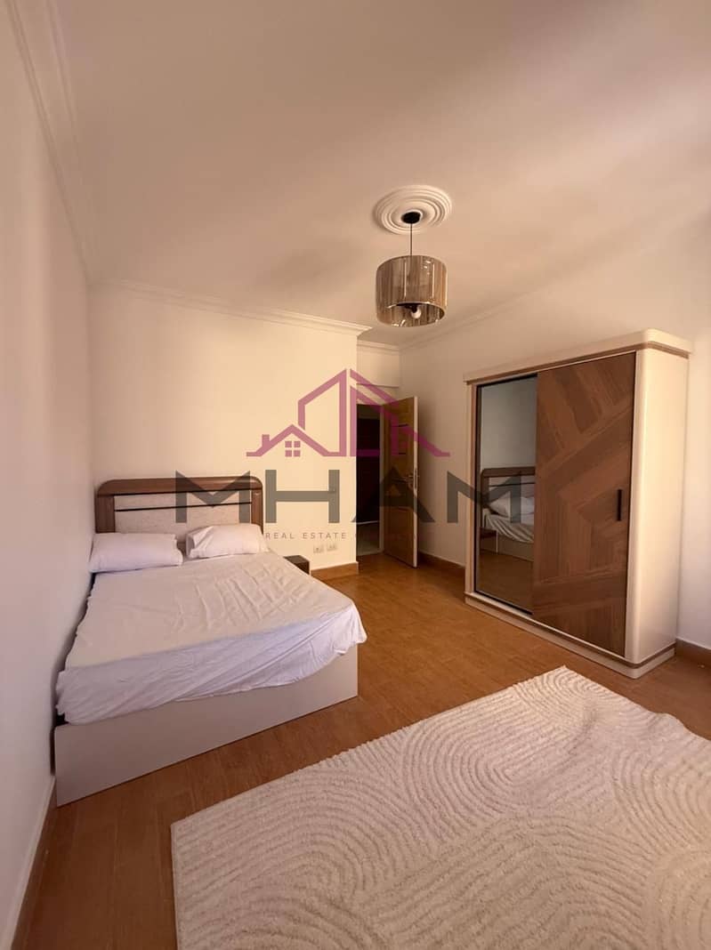 13 photo_5855166711361899521_y. jpg