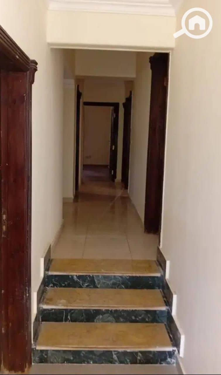 2 6bbf5776-7c93-45ff-b9f4-2904528bb5cd. jpg