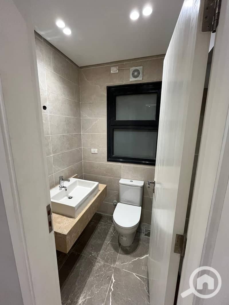 7 WhatsApp Image 2025-11-19 at 12.26. 04_311c5335. jpg