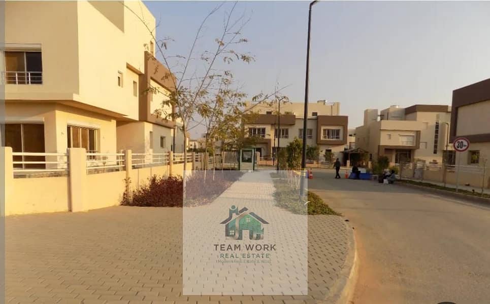 8 36c73994-cc14-45e2-8e5a-ad4c2b6068b0. jpg