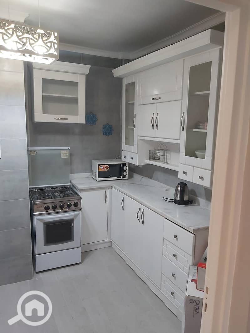 4 042f3d86-8c99-4acf-9446-26fbf88fb89d. jpg