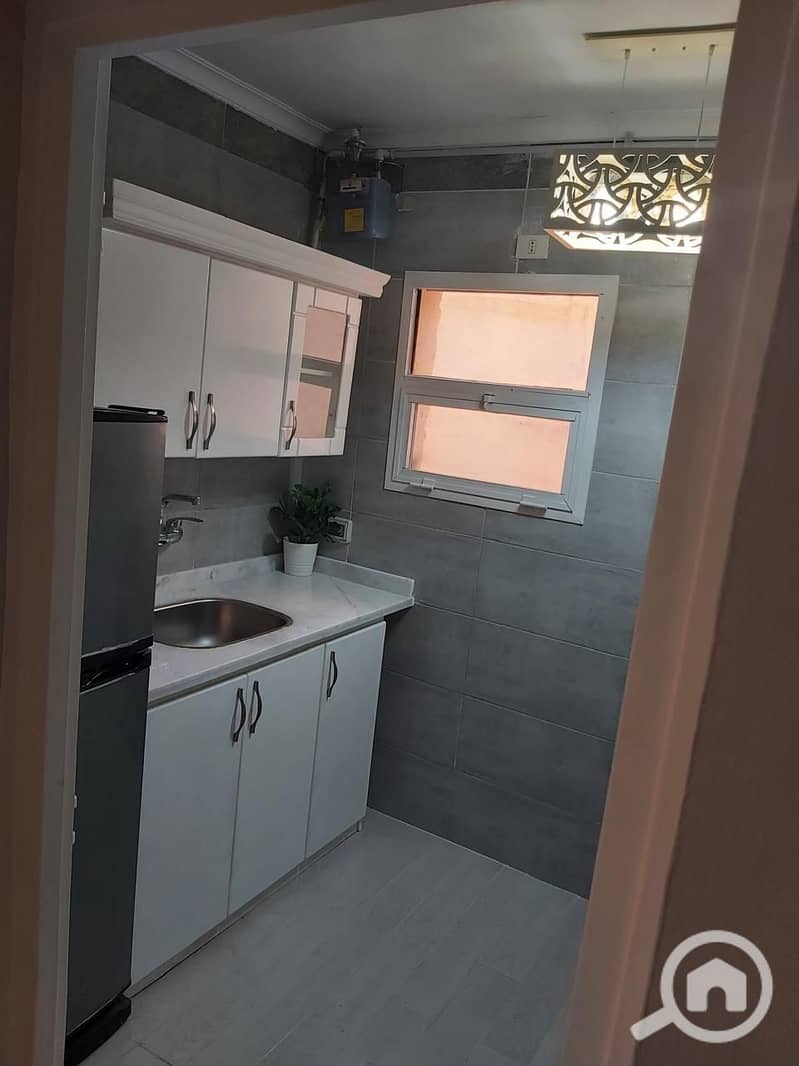 5 122a8db6-d79a-45b2-8eb9-8def4b8906b0. jpg