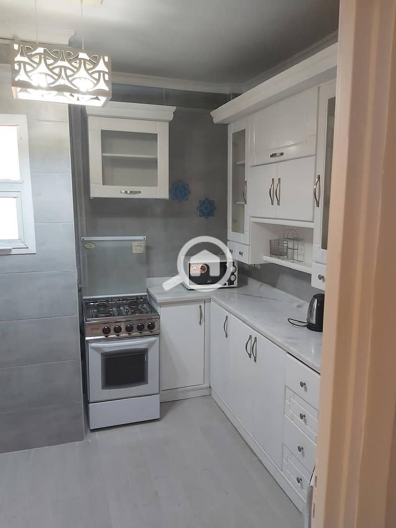 6 76690231-07f5-4b06-aa89-29cc940454ba. jpg