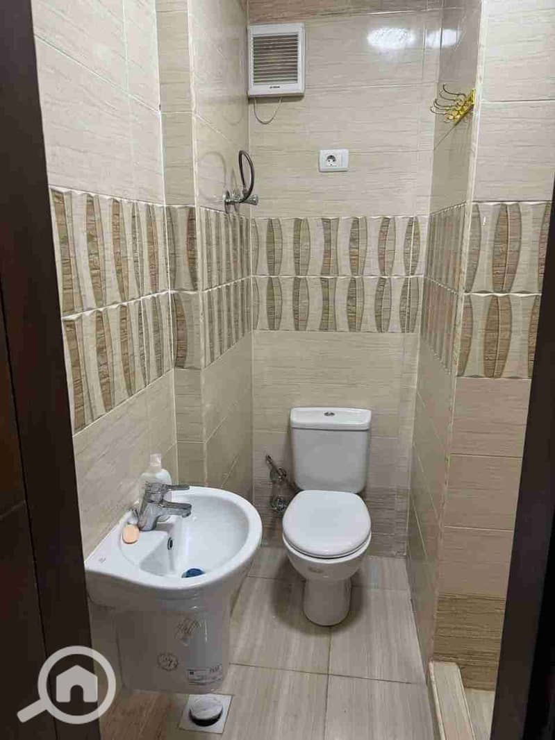 1000953618. jpg 1000953618. jpg