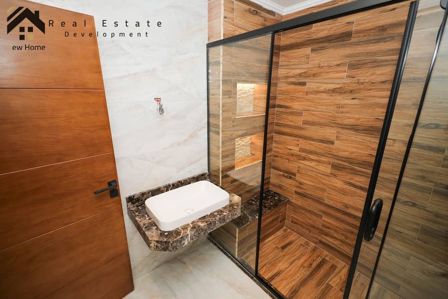 11 WhatsApp Image 2025-11-29 at 15.09. 54_9121fc0e. jpg