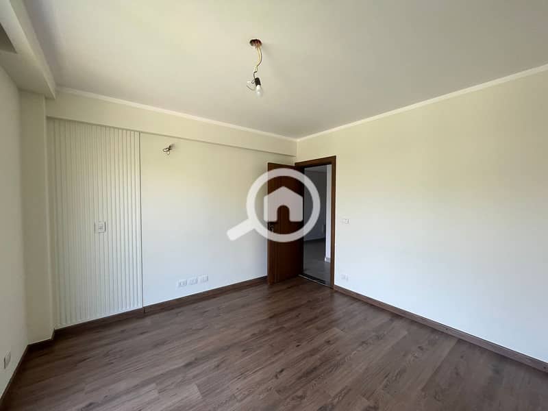 4 PHOTO-2025-02-19-10-06-29. jpg