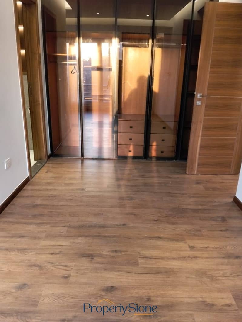 28 WhatsApp Image 2025-11-29 at 5.13. 33 PM (3). jpeg