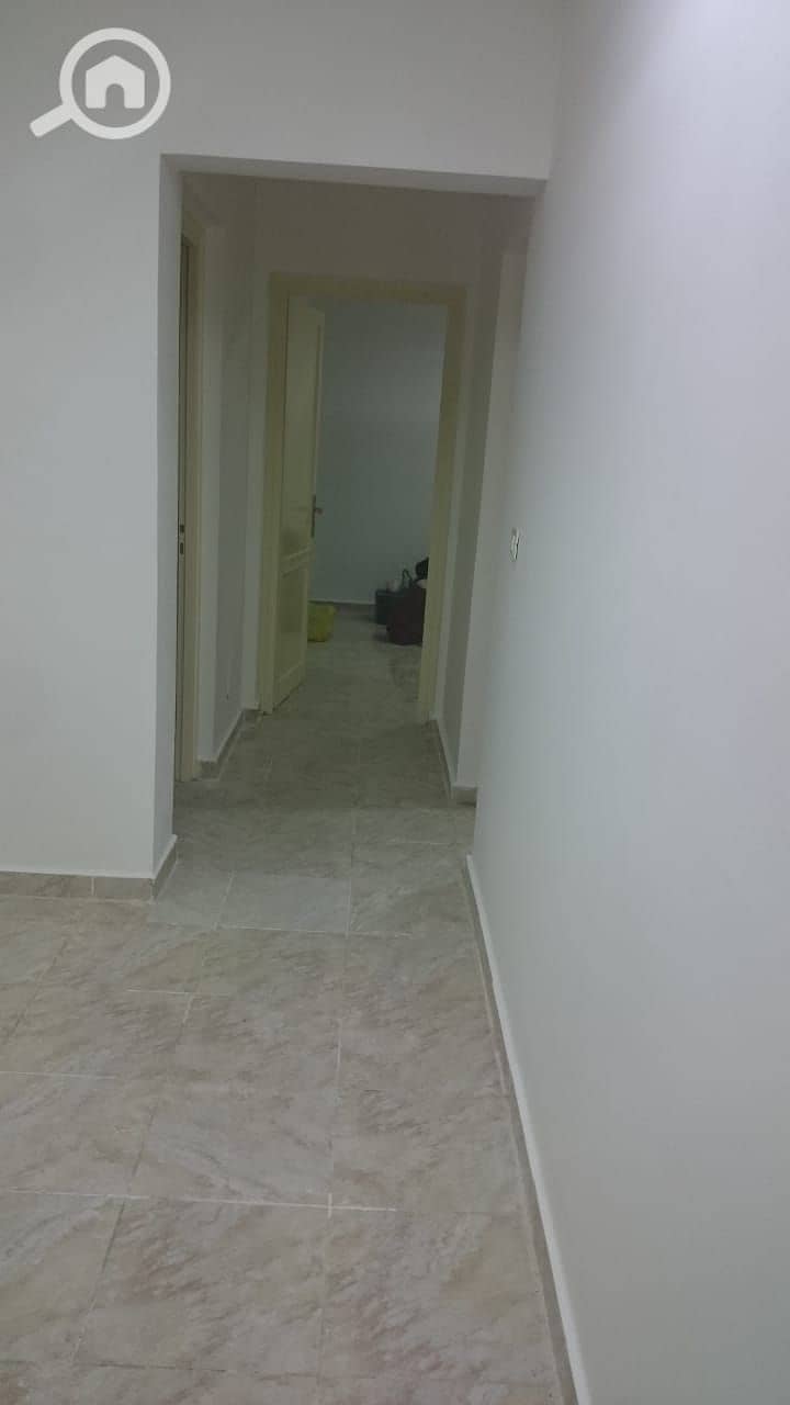 3 5ff5d63e-dafb-47e7-8f3e-e2b51dc0da20. jpg