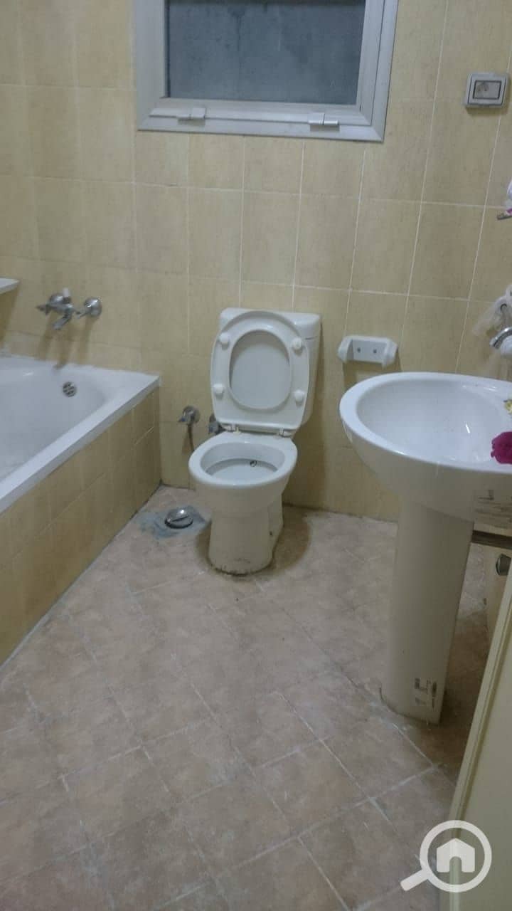 5 16fe1c28-e18b-45b3-ae63-8d05cc16c9d3. jpg