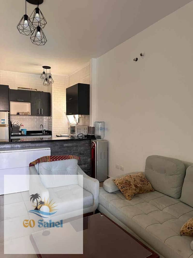 8 3b81fd41-e784-4101-b5a1-f0933b7080e8. jpg