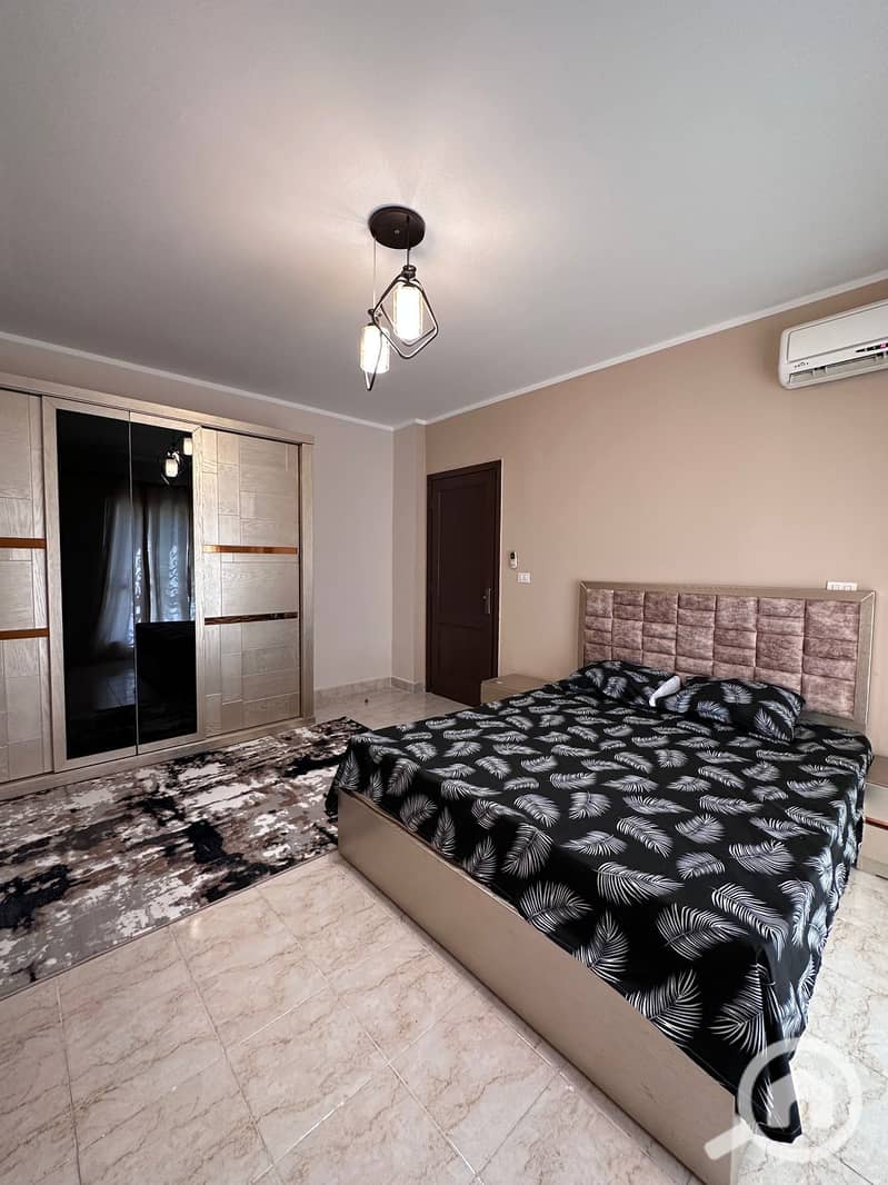 10 1f4938a2-1bc2-4fa1-9f88-f496749d23fa. jpg